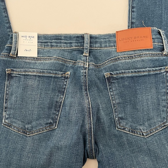 Mid Rise Sweet Straight Lucky Brand Jeans NWT - Picture 7 of 11